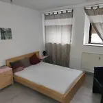 公寓 Halle, Bestes In Preis- Leistung- Lage, City, Eg, 84 Qm, Sd, 1- 3 Doppelzimmer, Extra Fuer Sie Kostenlose Tv Lounge Extra Kueche U Bad Bis 6 Personen Halle (Saale)