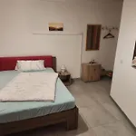 Halle, Bestes In Preis- Leistung- Lage, City, Eg, 84 Qm, Sd, 1- 3 Doppelzimmer, Extra Fuer Sie Kostenlose Tv Lounge Extra Kueche U Bad Bis 6 Personen 公寓 *